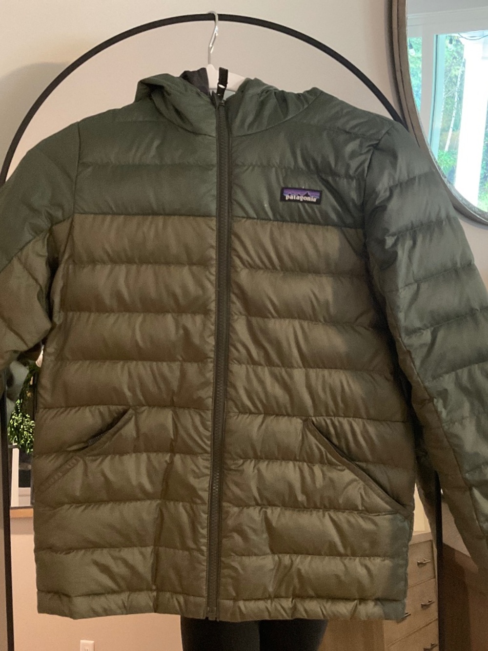 Boy Patagonia Puffer Jacket with Hood Size Large